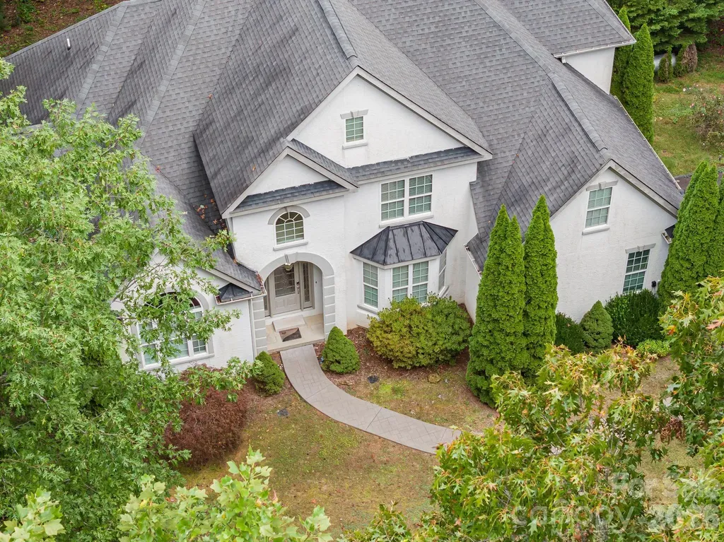 45 Brown Bear Ridge Trail Zirconia NC 28790