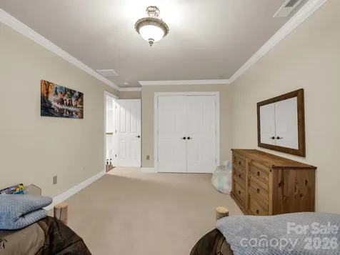 45 Brown Bear Ridge Trail Zirconia NC 28790