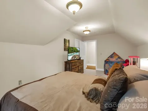45 Brown Bear Ridge Trail Zirconia NC 28790