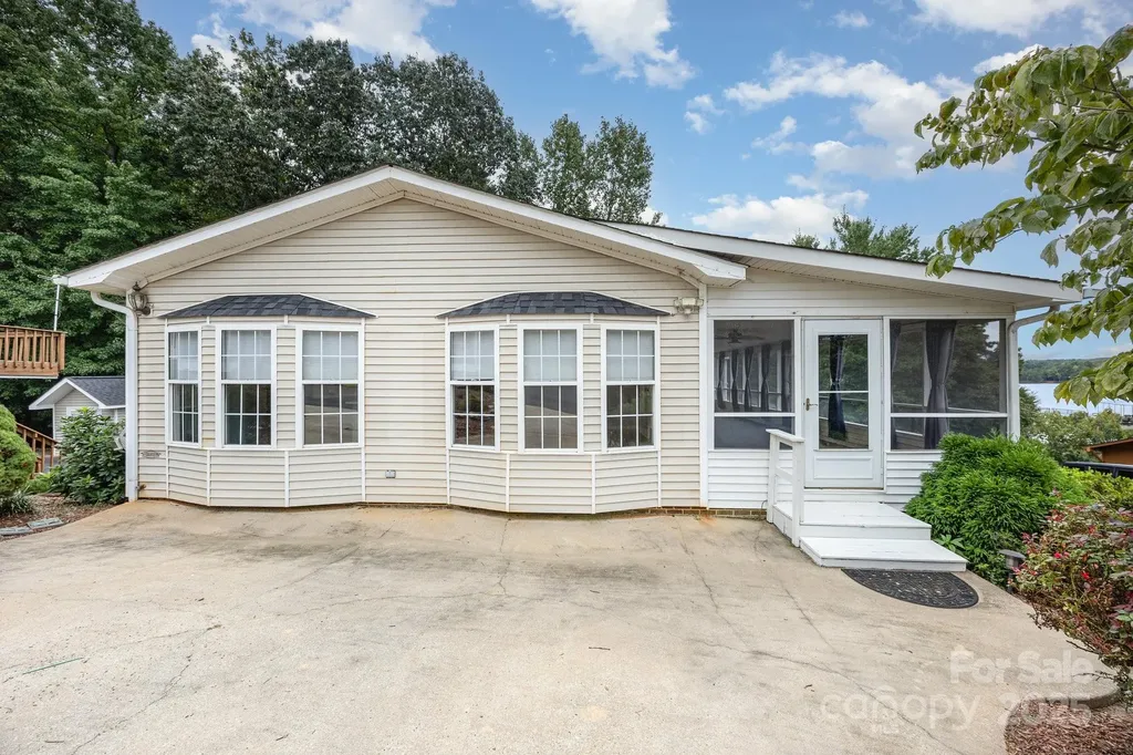 115 Trails End Lane New London NC 28127