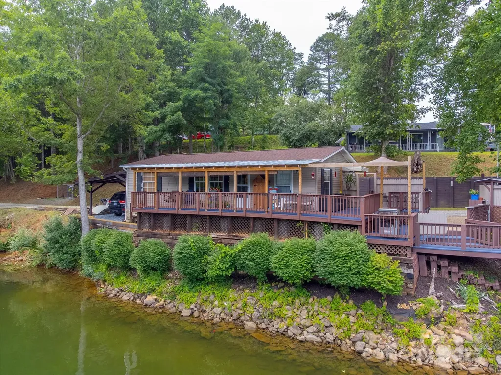 270 Deyton Camp Road Robbinsville NC 28771