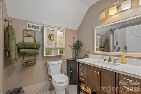 15 Willow Knolls Drive Weaverville NC 28787
