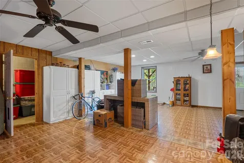 15 Willow Knolls Drive Weaverville NC 28787