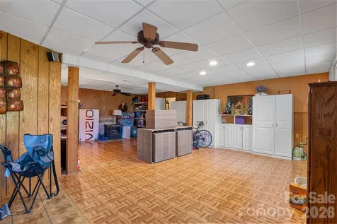 15 Willow Knolls Drive Weaverville NC 28787