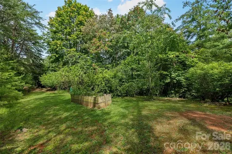 15 Willow Knolls Drive Weaverville NC 28787