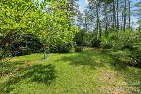 15 Willow Knolls Drive Weaverville NC 28787