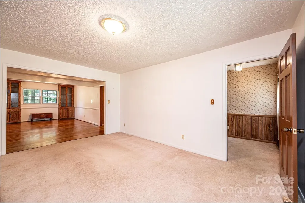 3781 Dover Street Claremont NC 28610
