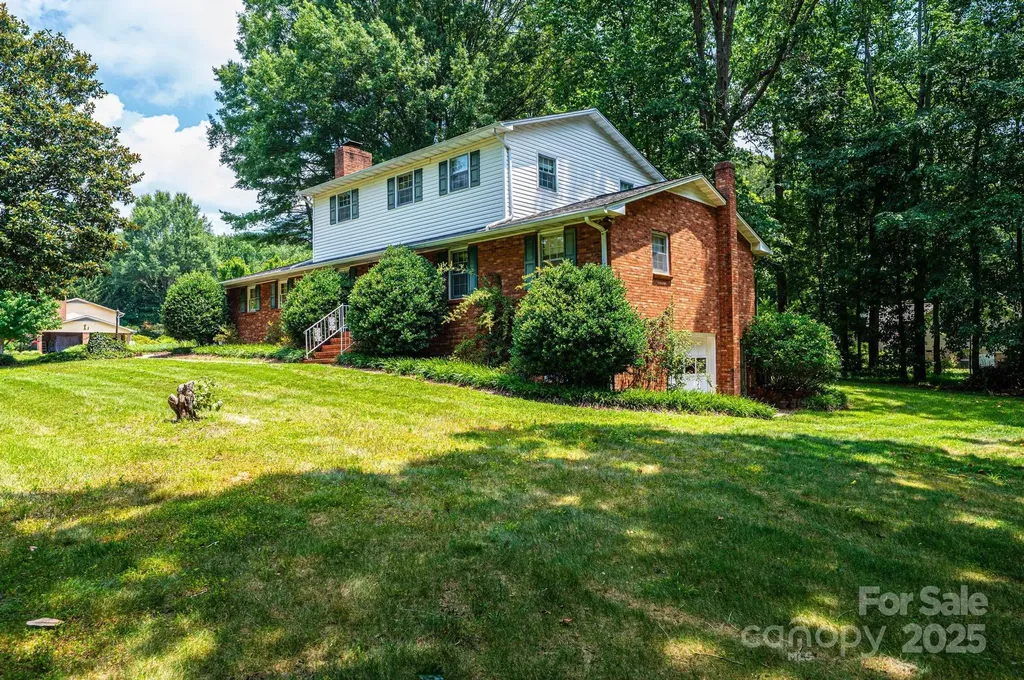 3781 Dover Street Claremont NC 28610