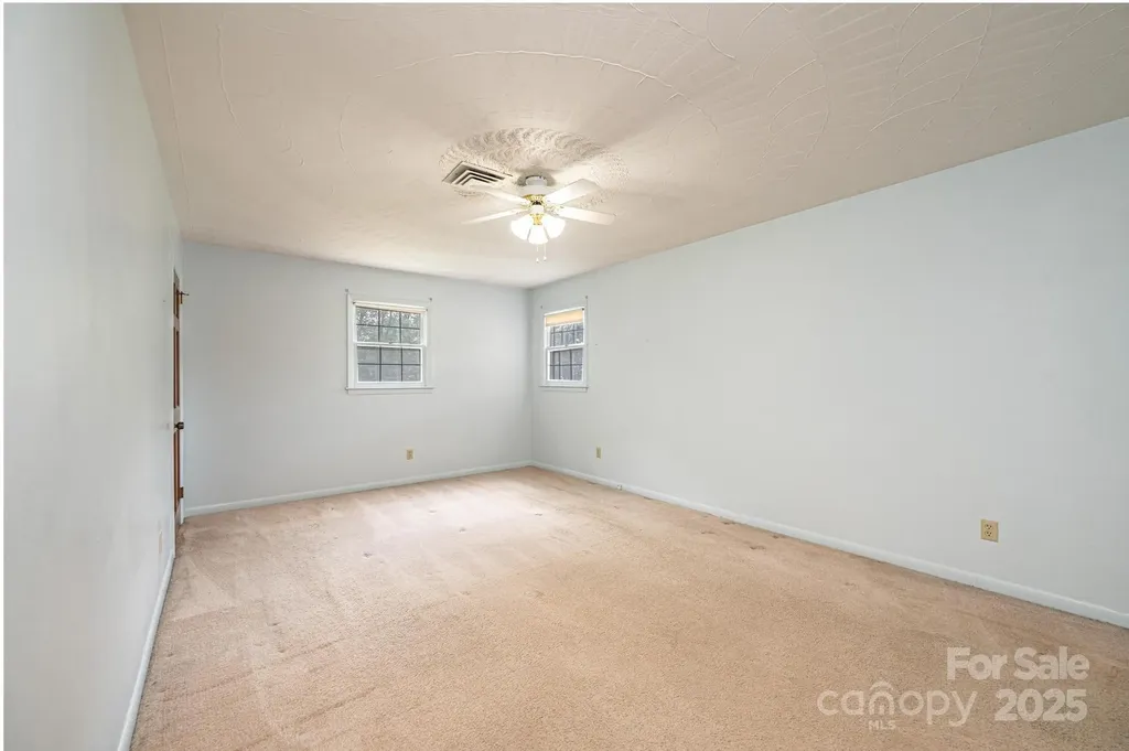 3781 Dover Street Claremont NC 28610