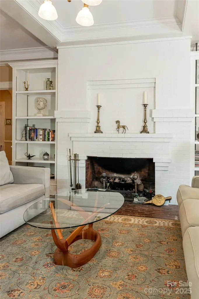 46 Cumberland Circle Asheville NC 28801