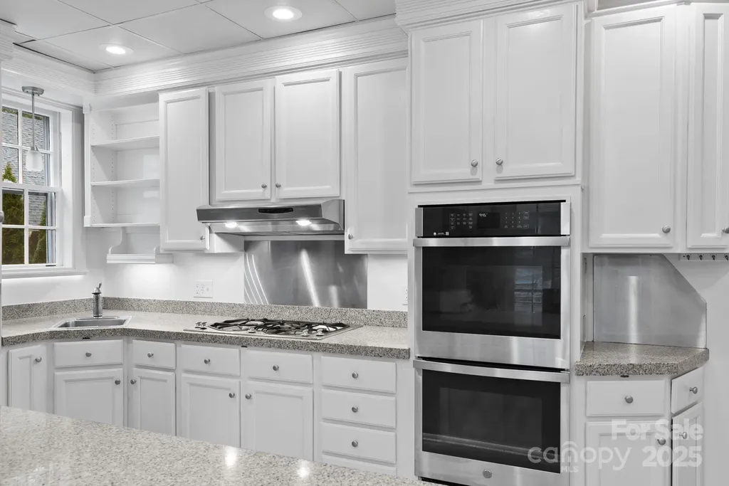 46 Cumberland Circle Asheville NC 28801