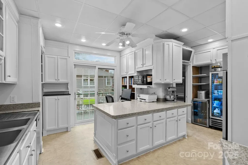 46 Cumberland Circle Asheville NC 28801