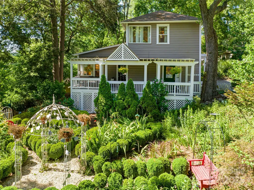 46 Cumberland Circle Asheville NC 28801