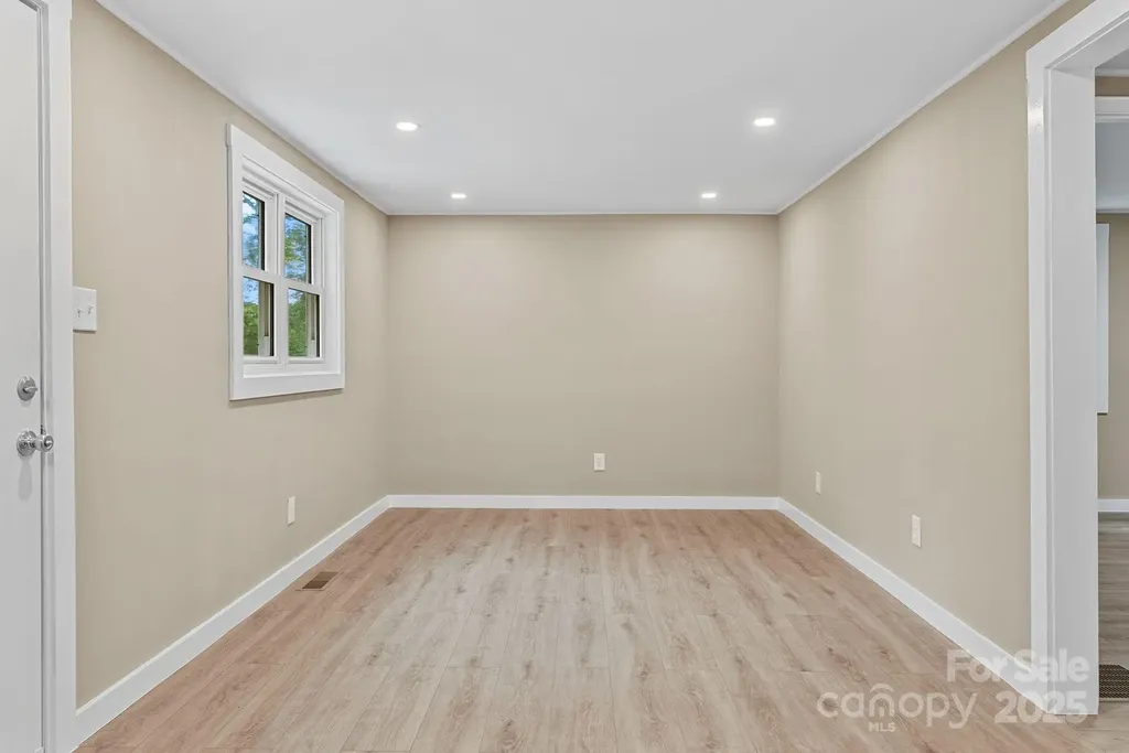530 Rebel Ridge Road Marshall NC 28753