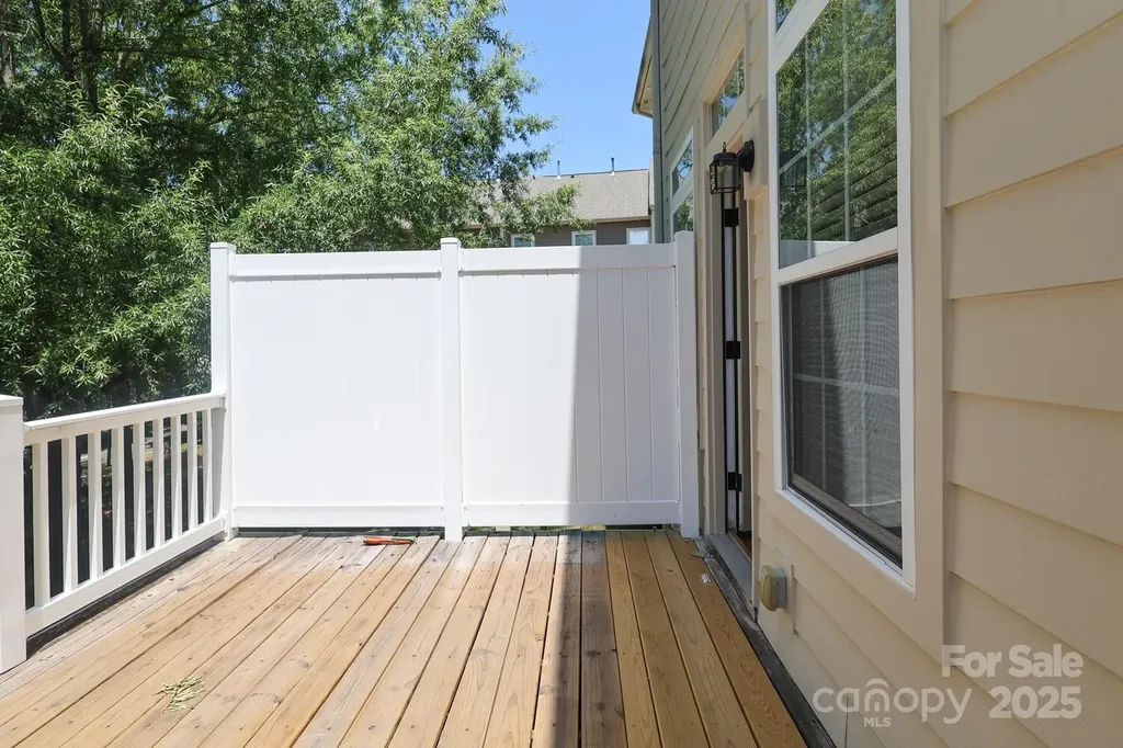 729 Naramore Street Davidson NC 28036