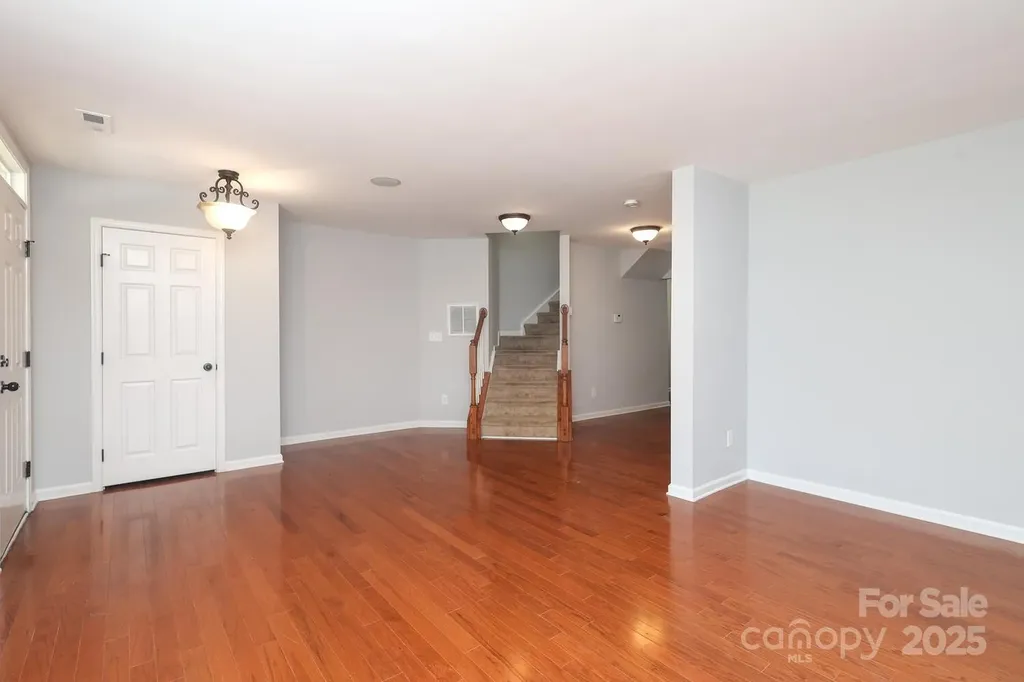 729 Naramore Street Davidson NC 28036