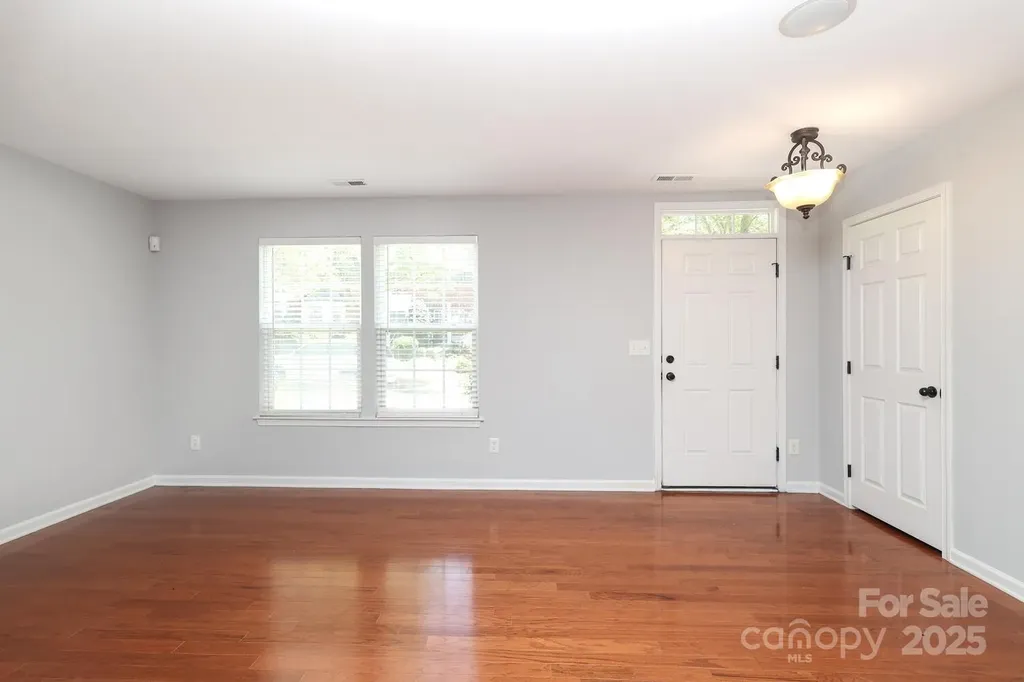 729 Naramore Street Davidson NC 28036