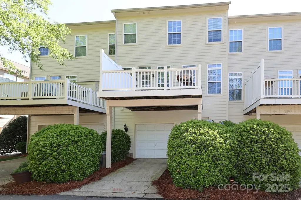 729 Naramore Street Davidson NC 28036