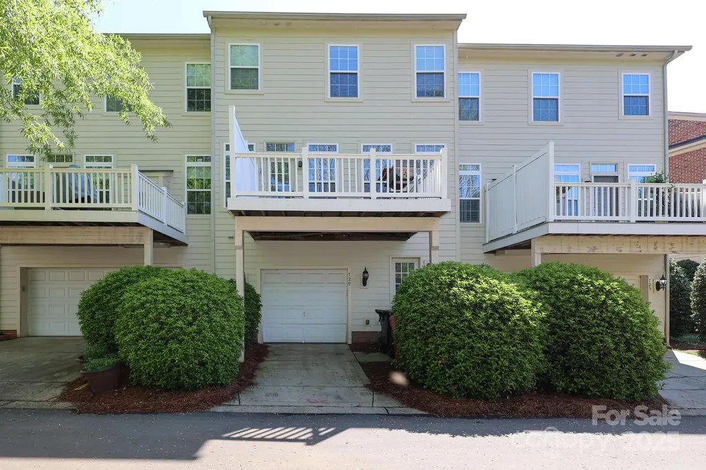 729 Naramore Street Davidson NC 28036
