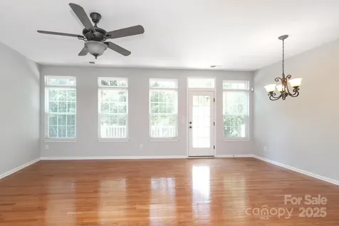 729 Naramore Street Davidson NC 28036