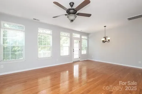 729 Naramore Street Davidson NC 28036