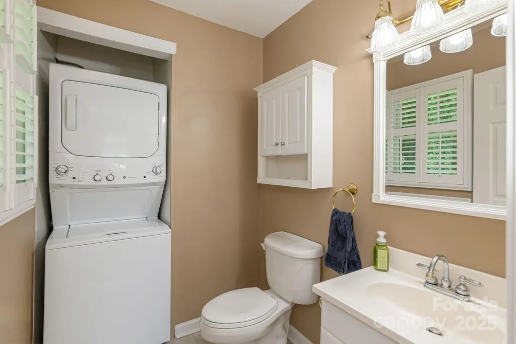 102 Boyd Drive Flat Rock NC 28731