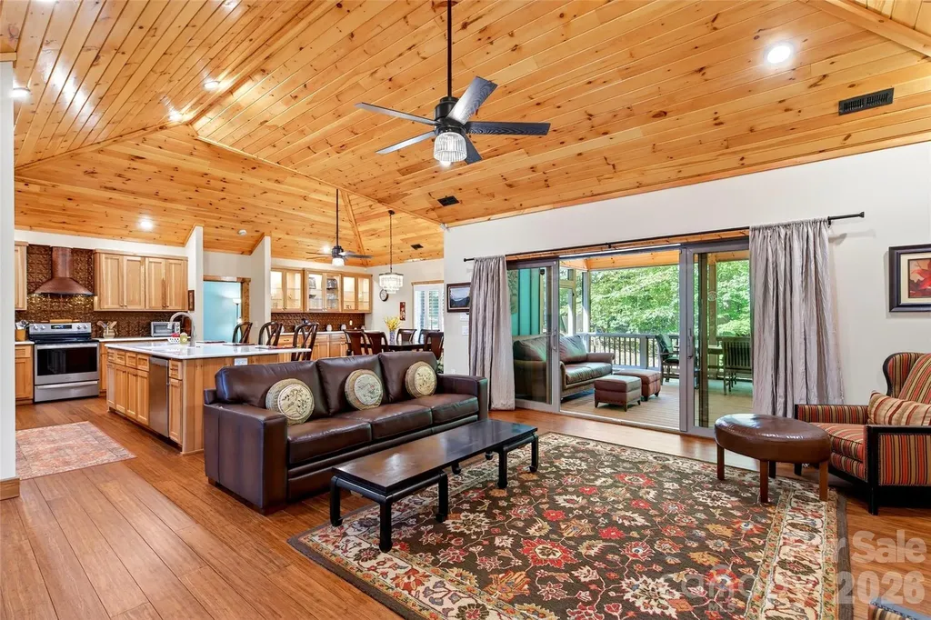 225 Henrys Glen Drive Morganton NC 28655