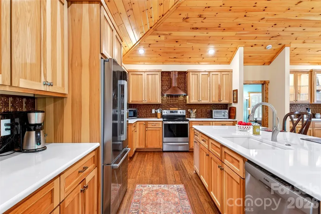 225 Henrys Glen Drive Morganton NC 28655