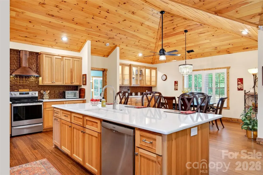 225 Henrys Glen Drive Morganton NC 28655