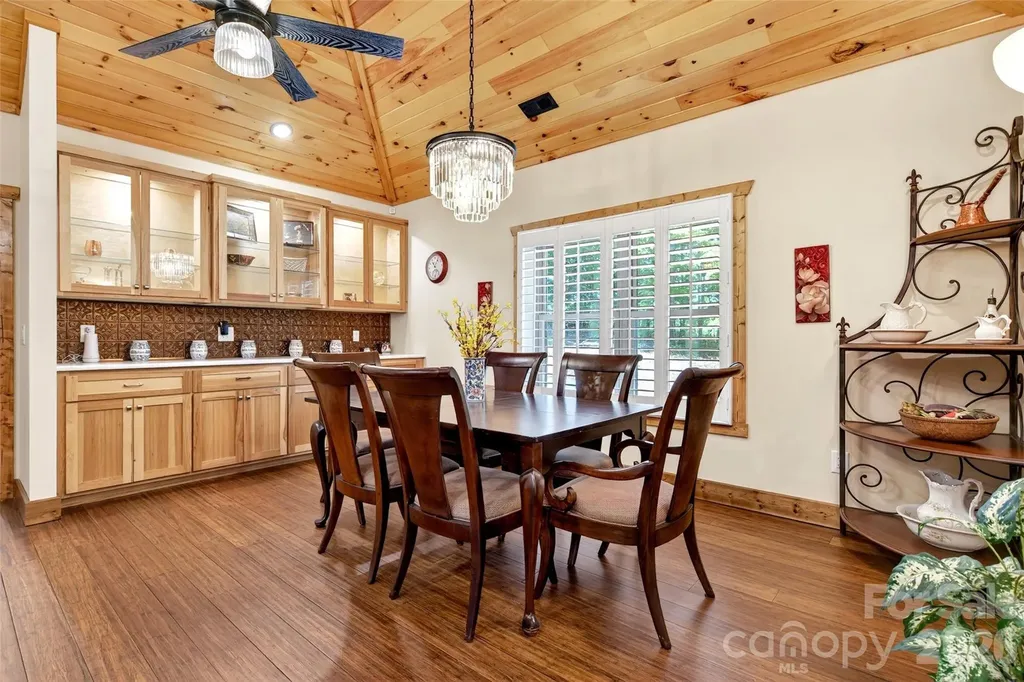 225 Henrys Glen Drive Morganton NC 28655
