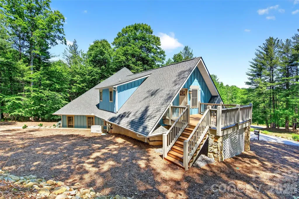 225 Henrys Glen Drive Morganton NC 28655