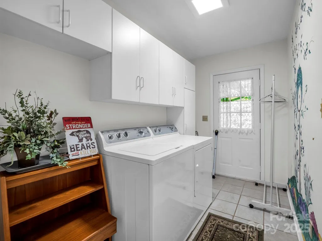 193 Downing Place Lake Lure NC 28746