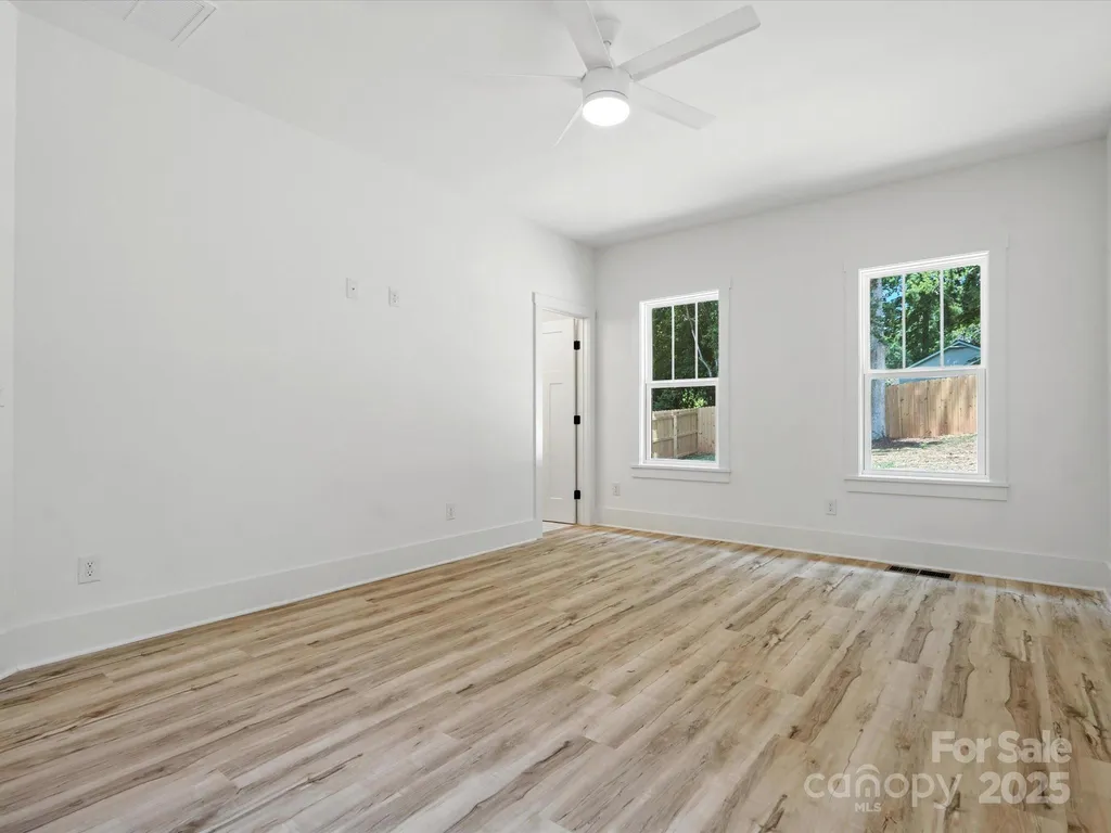 4113 Rutgers Avenue Charlotte NC 28206