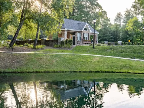 99999 Millbrae Loop S Hendersonville NC 28791