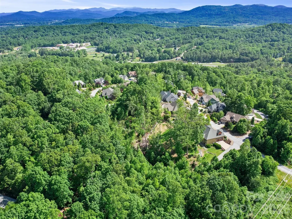 99999 Millbrae Loop N Hendersonville NC 28791