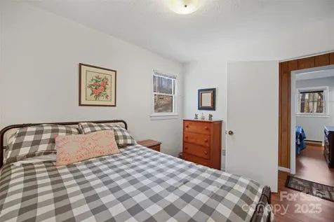 679 Locust Drive Maggie Valley NC 28751