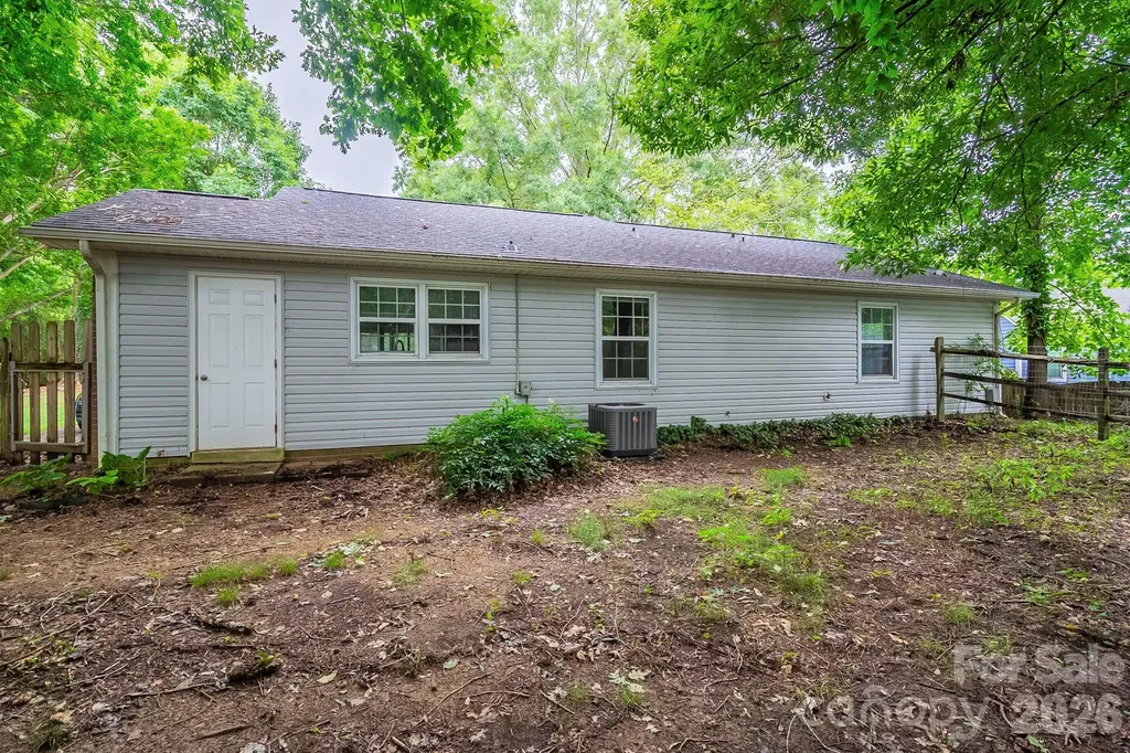 6410 Pineburr Court Charlotte NC 28211