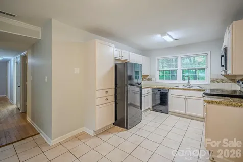 6410 Pineburr Court Charlotte NC 28211