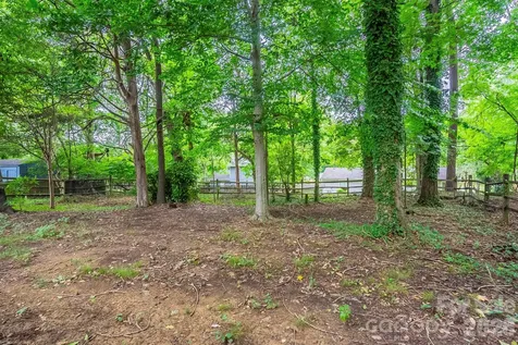 6410 Pineburr Court Charlotte NC 28211
