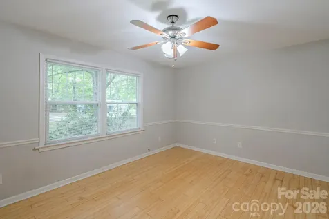 6410 Pineburr Court Charlotte NC 28211
