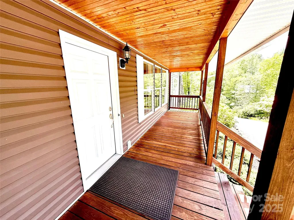 7230 Hideaway Lane Newland NC 28657