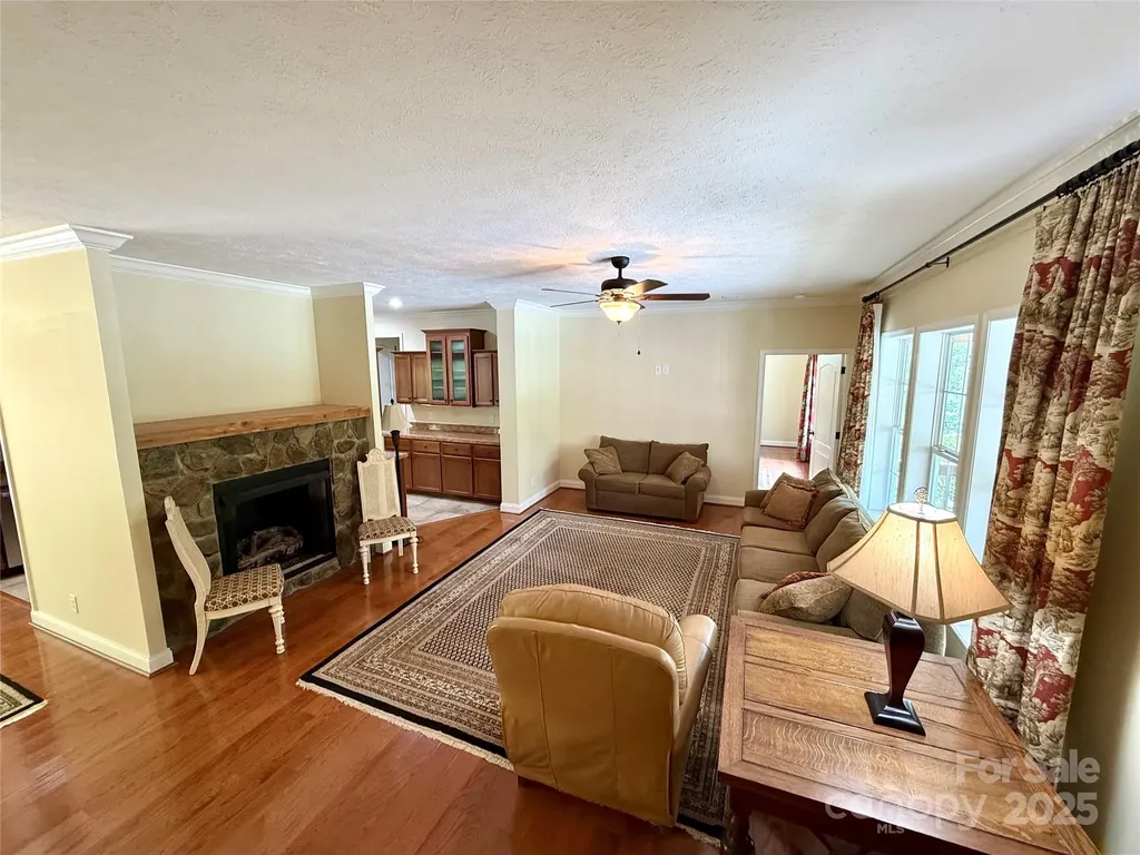 7230 Hideaway Lane Newland NC 28657