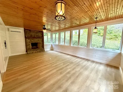 7230 Hideaway Lane Newland NC 28657
