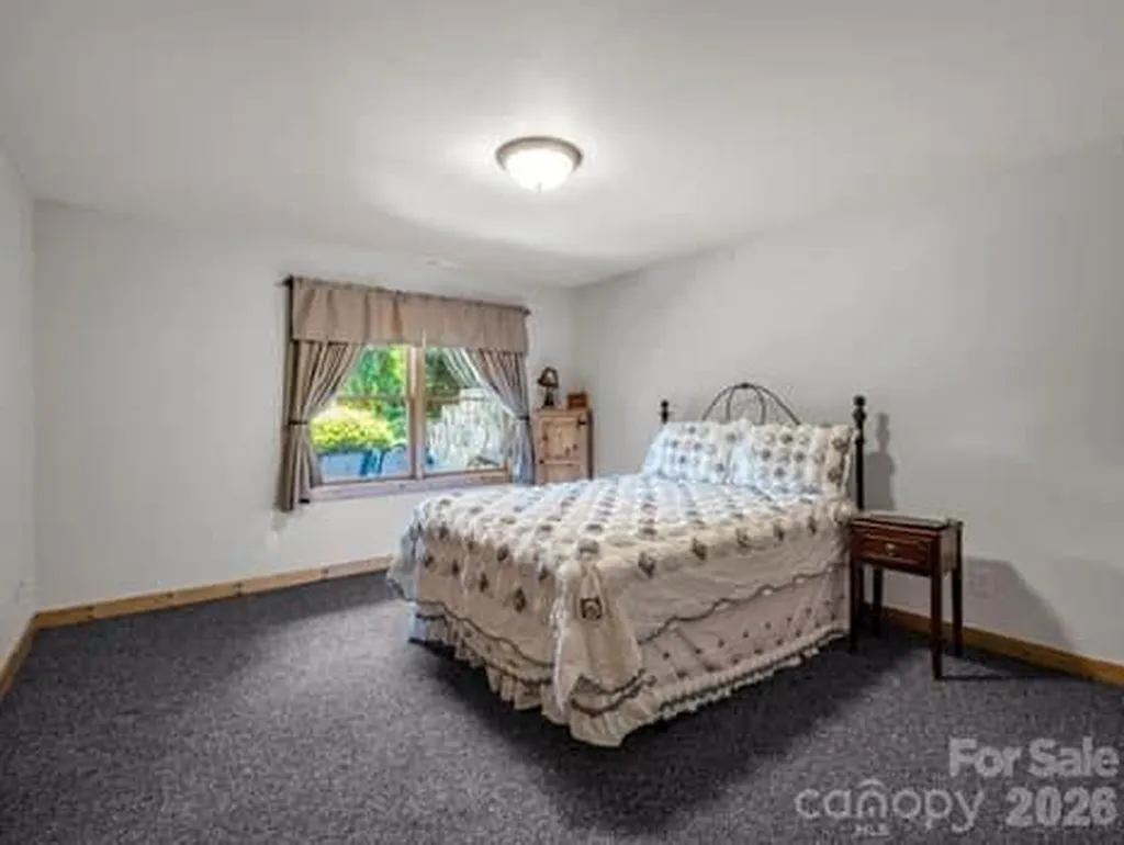 202 Panorama Drive Nebo NC 28761