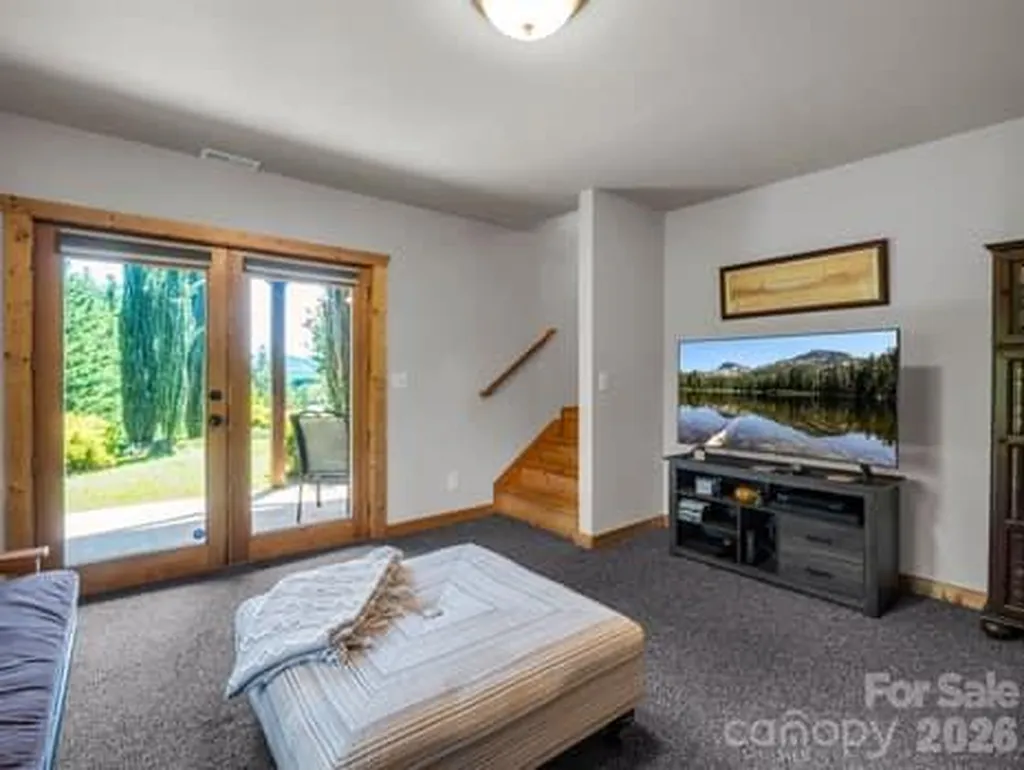202 Panorama Drive Nebo NC 28761