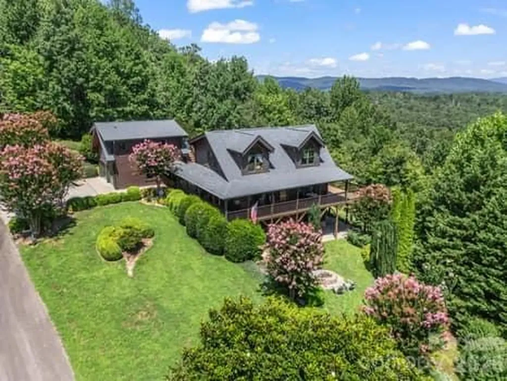 202 Panorama Drive Nebo NC 28761