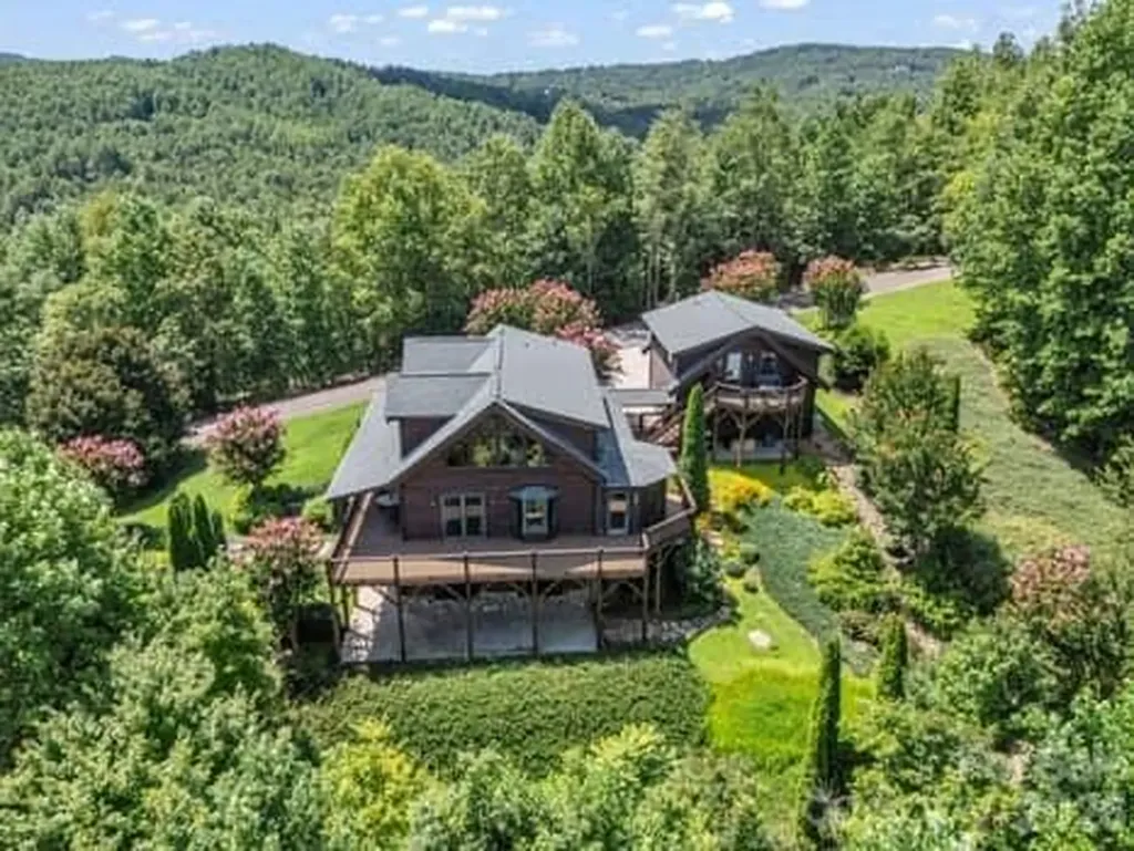 202 Panorama Drive Nebo NC 28761