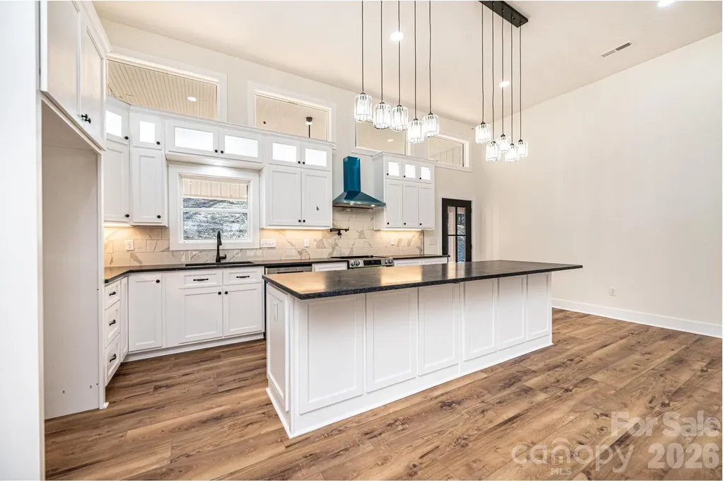 1721 Songbird Court SE Lenoir NC 28645