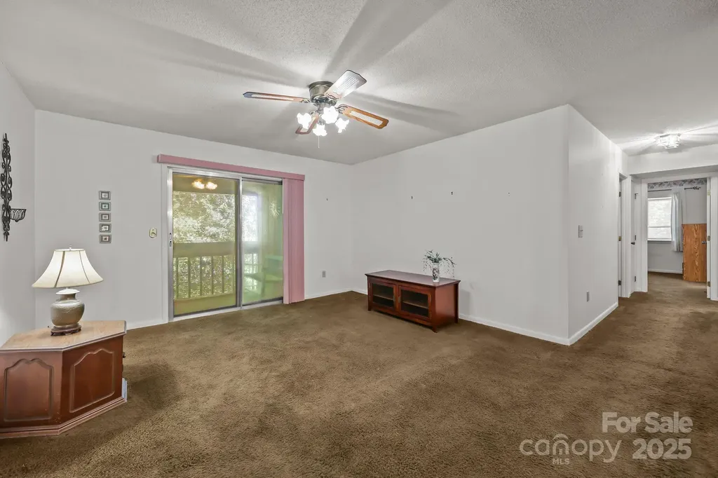 47 Edgewood Avenue NE Concord NC 28025