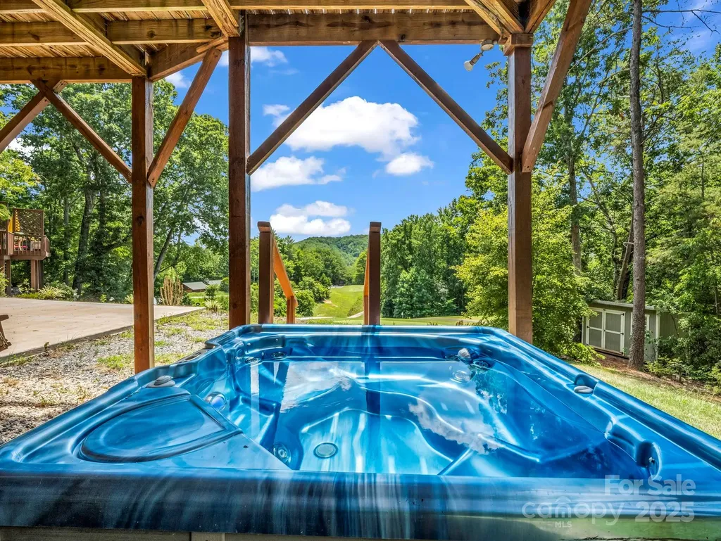 188 Fern Loop Lake Lure NC 28746